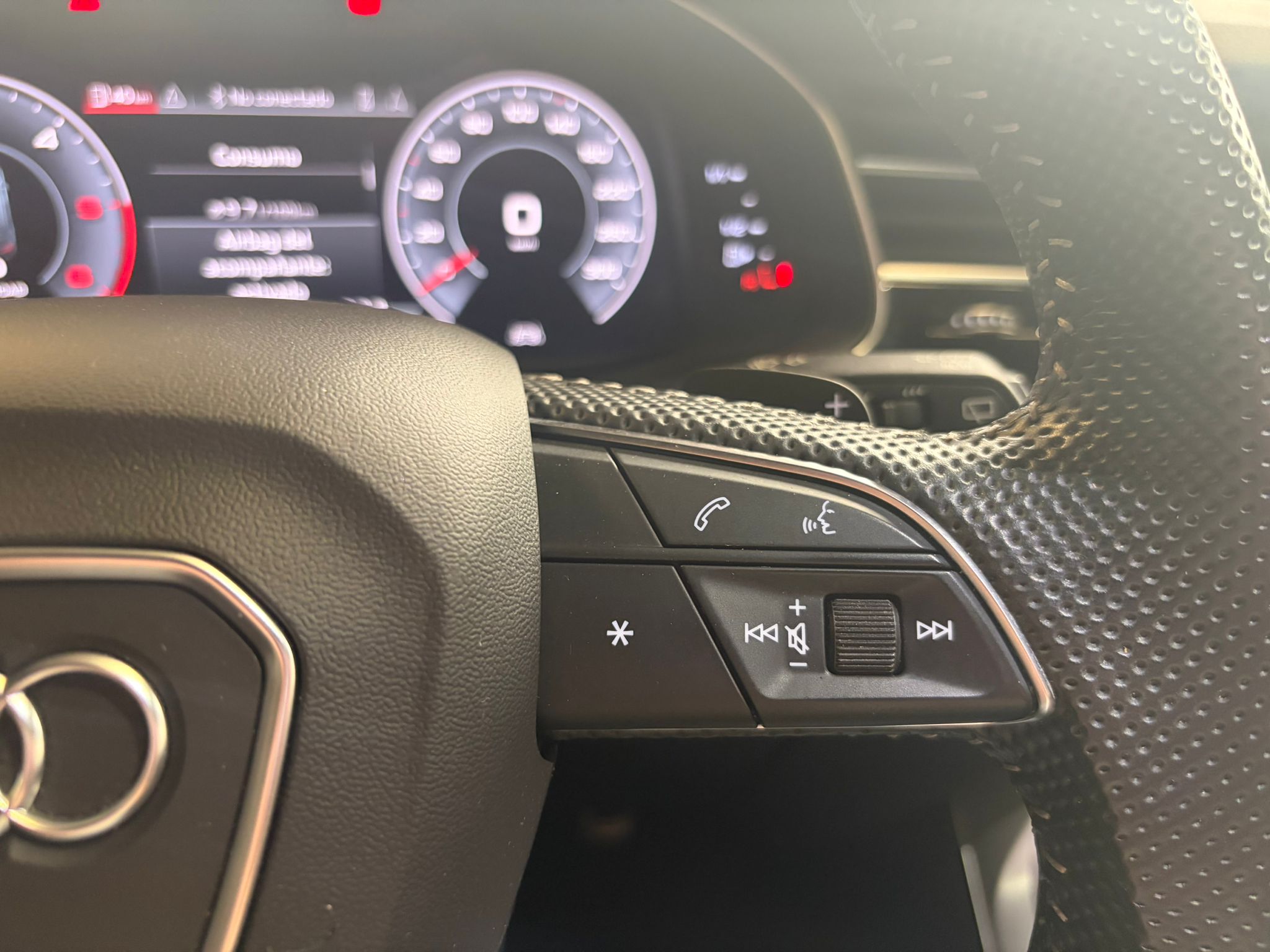 AUDI Q7 50 TDI quattro Launch Edition - imagen 9