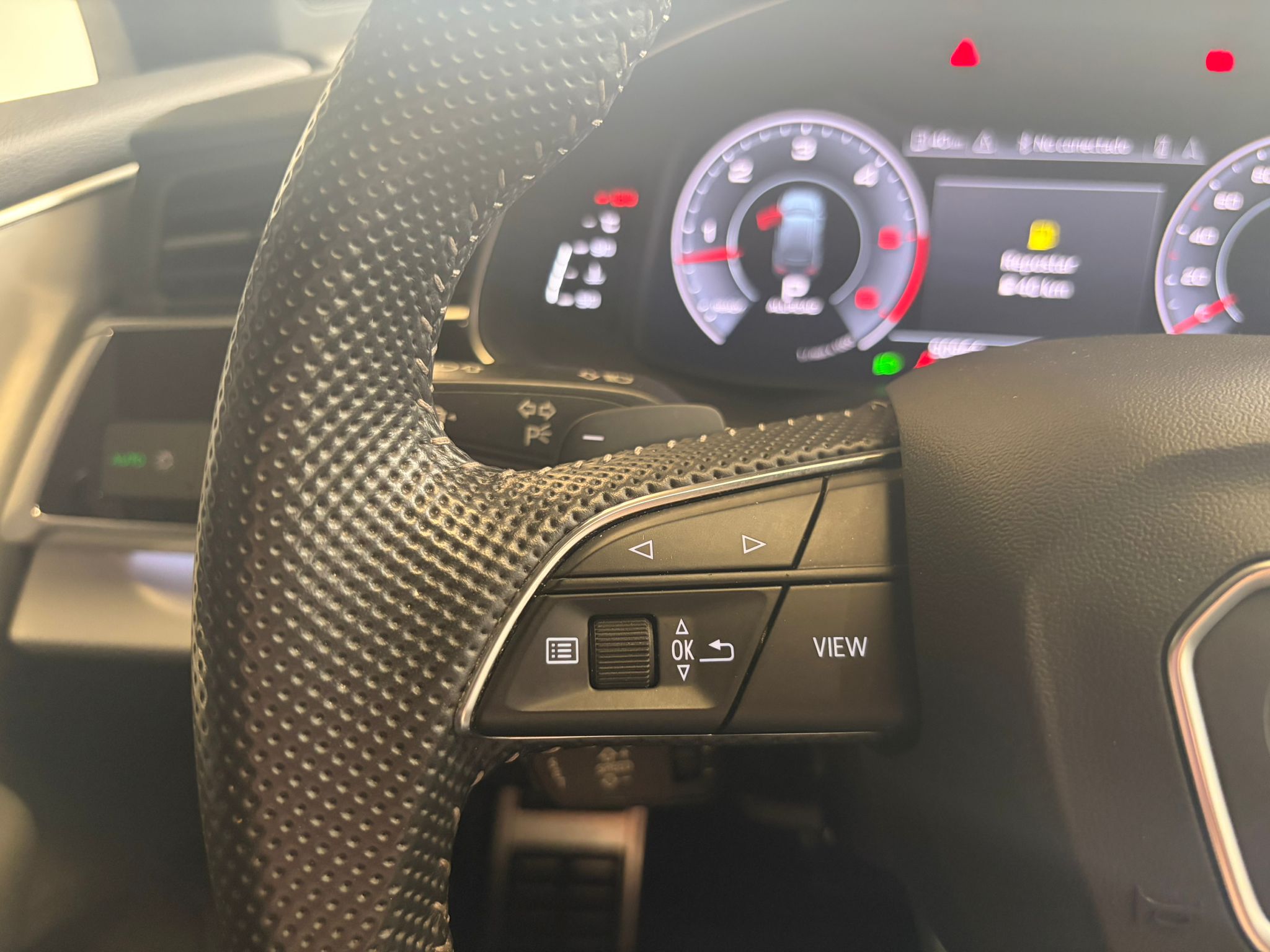 AUDI Q7 50 TDI quattro Launch Edition - imagen 10