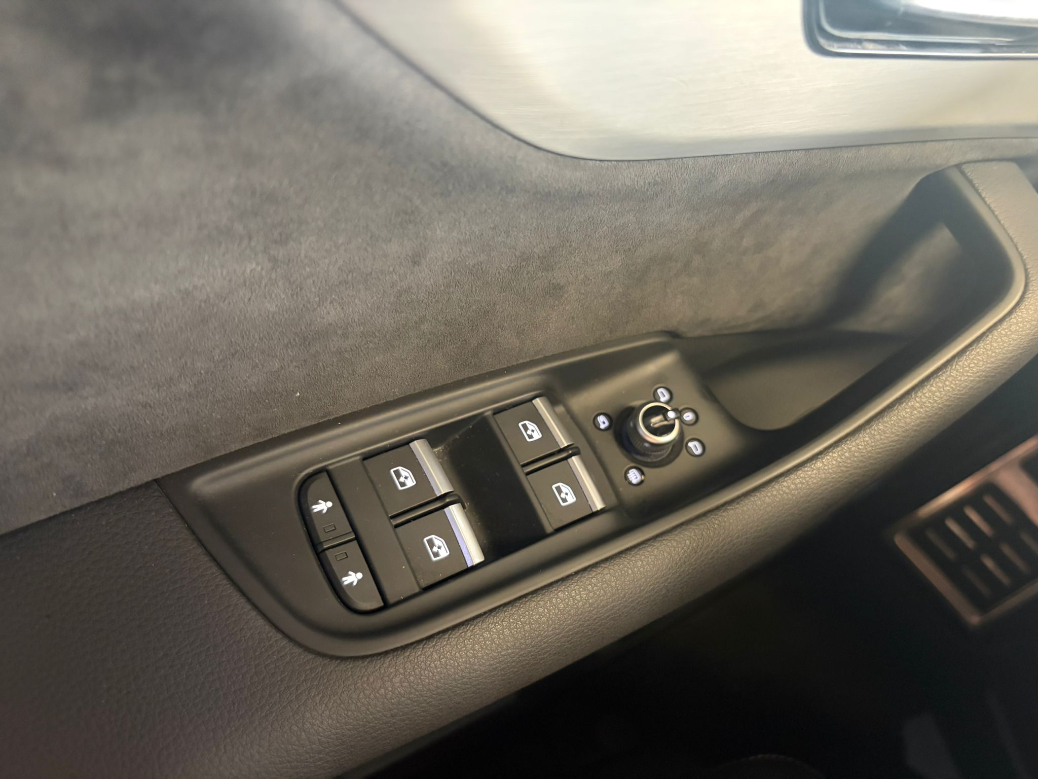 AUDI Q7 50 TDI quattro Launch Edition - imagen 13