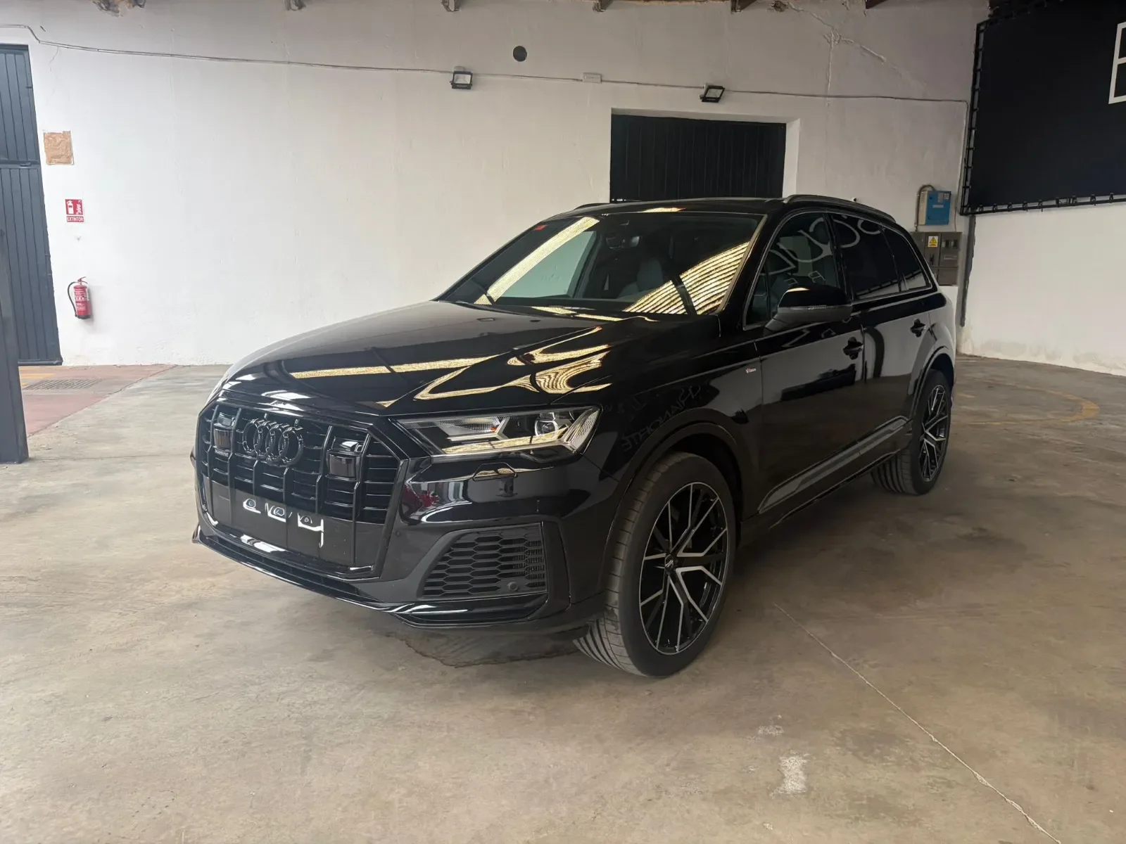 AUDI Q7 50 TDI quattro Launch Edition - imagen 4