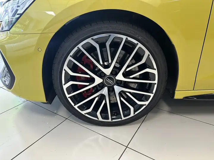 AUDI S3 2.0 TFSI 333 quattro 4p S tronic - imagen 12