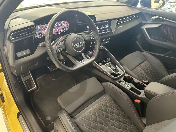 AUDI S3 2.0 TFSI 333 quattro 4p S tronic - imagen 6