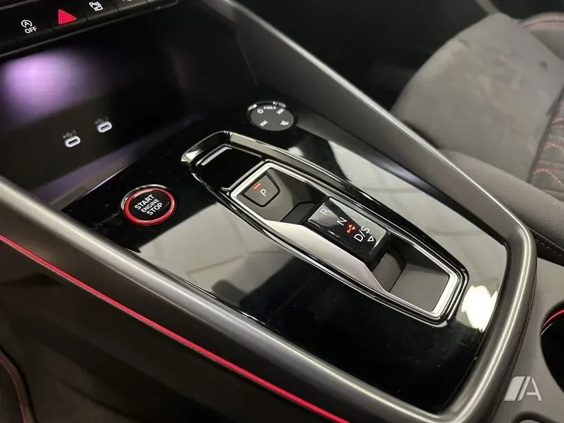 AUDI S3 2.0 TFSI 333 quattro 4p S tronic - imagen 8